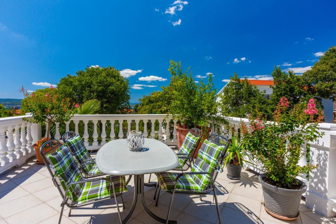 Apartmani Visnja Crikvenica Exterior foto