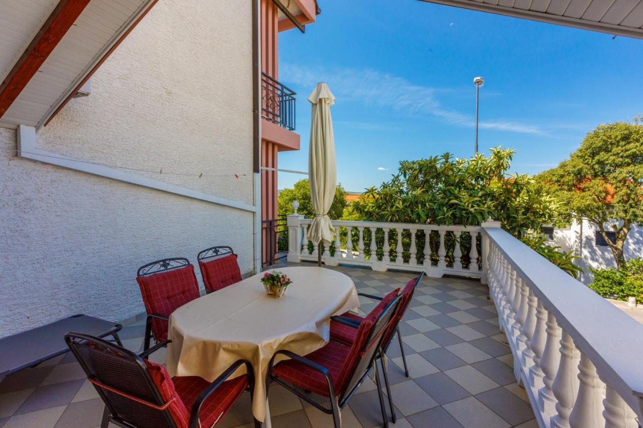 Apartmani Visnja Crikvenica Exterior foto